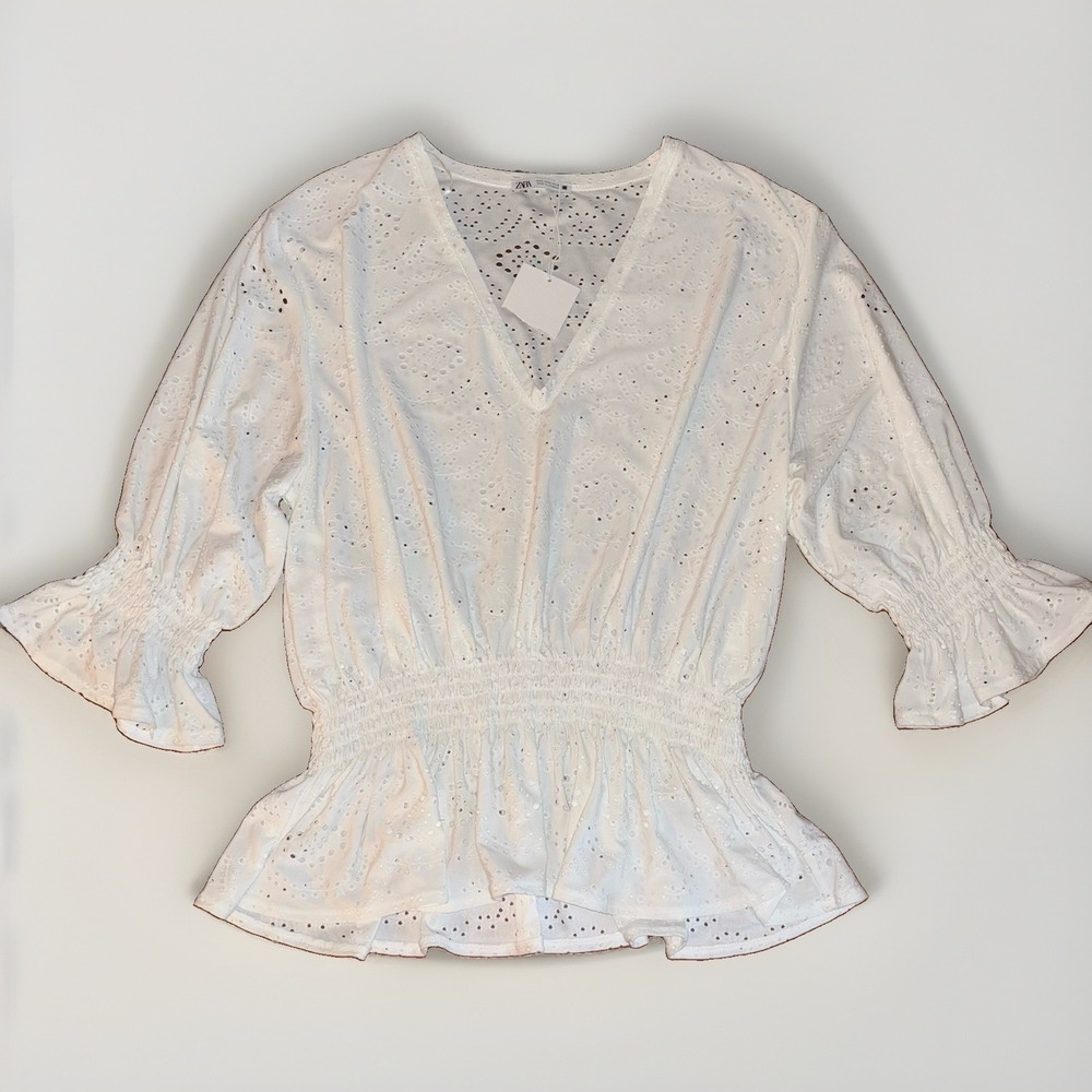 NWT Zara Broderie Anglaise Eyelet Peplum Top V-Neck Ruffled Elbow Sleeves Size L